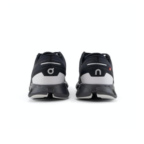 حذاء ركض للنساء أون