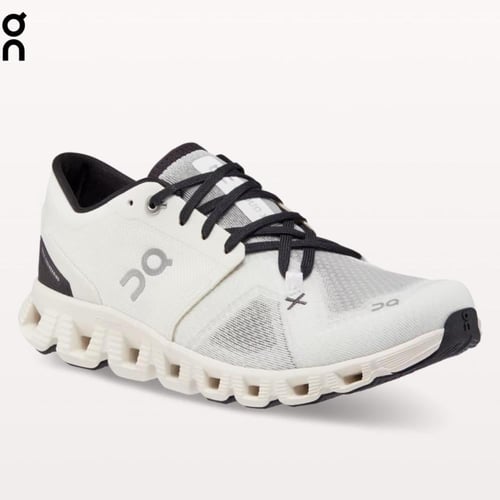 حذاء رياضي كلاود اكس 3 اون