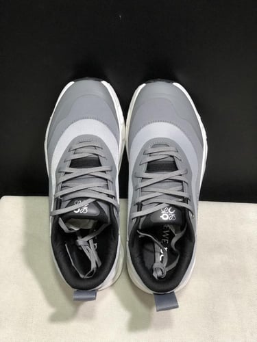 حذاء رجالي اون راننج