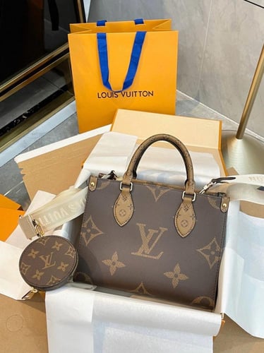 شنطة لويس فيتون