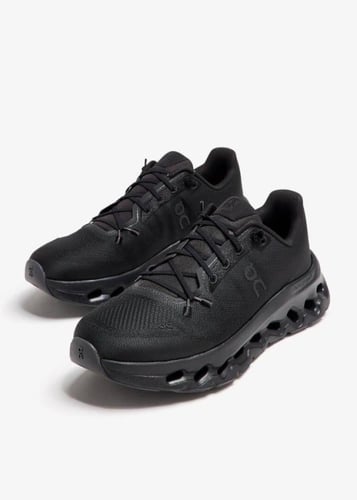 حذاء رجالي اون راننج