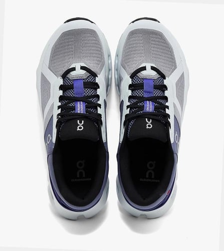 اون حذاء رياضي كلاودرانر 2 للنساء