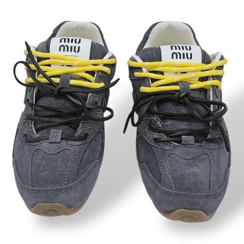 حذاء نيوبالانس X Miu Miu 530