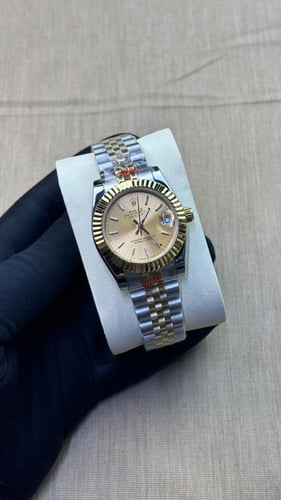 ساعة رولكس ديت جست ذهبي بمينا شامبين مقاس 31