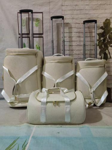 طقم شنط سفر جلد عدد 3 شنط عربية + 1 شنطة يد