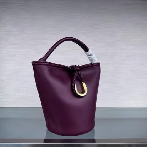 حقيبة دلو جلدية من لو بيتي بامبولا