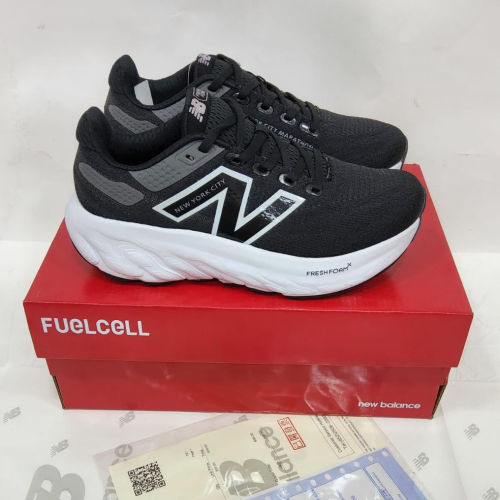 حذاء رياضي من نيوبالانس