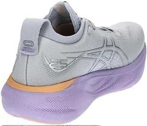 اسيكس حذاء الجري للنساء من نيمبوس 25