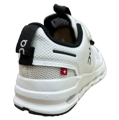 حذاء اون راننج Cloud Play