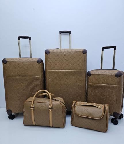 طقم شنط سفر فيبر ملبس جلد عدد 3عربية+ 2يد