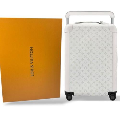 حقيبة لويس فيتون للسفر