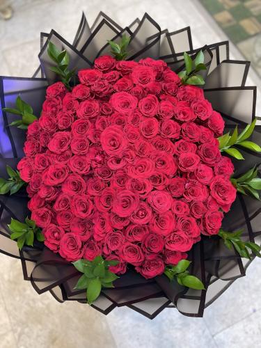 100 جوري أحمر