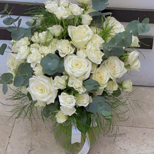 فازه الأبيض