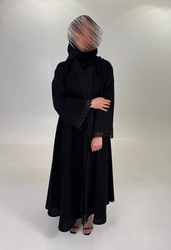 عبايه نص كلوش كلفه AJ104