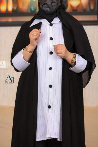 نص كلوش مع قطعه من جو مقلم ابيض القماش ملكيAJ 80