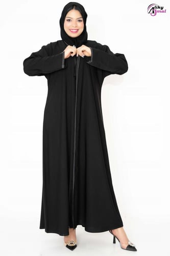 عباية كلوش كامل قماش كريب الرياض مع دقتين خيط ابيض...