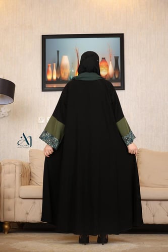 عباية دبل كلوش كم مربع القماش ملكي كوري AJ 64