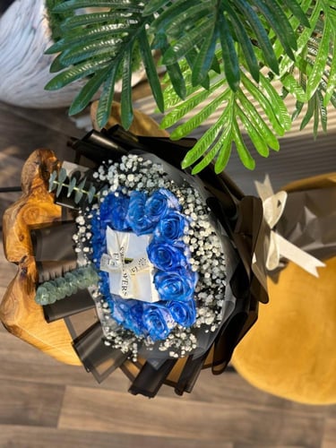 ورد ازرق مع باتشي