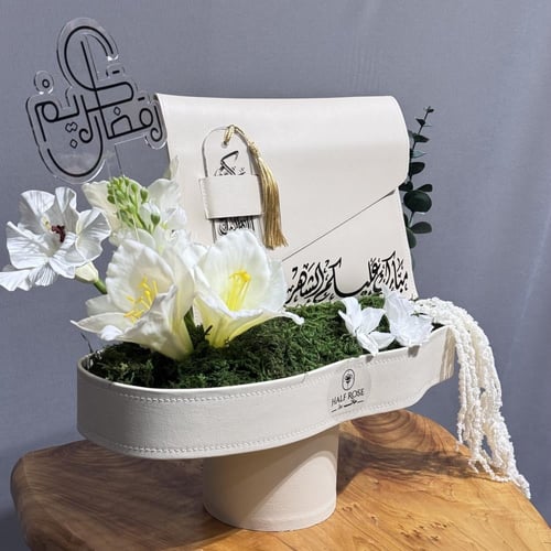 هدايا رمضان (ورد صناعي)