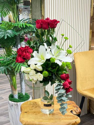 فازة مكس احمر مع ابيض