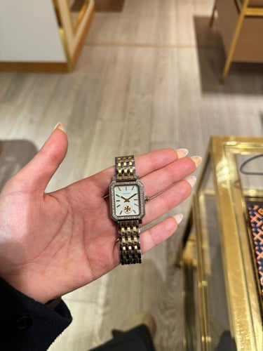Tory burch robinson crystal