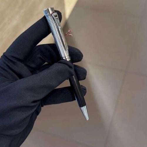 Aigner pen