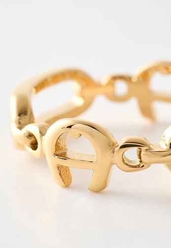 Aigner ring