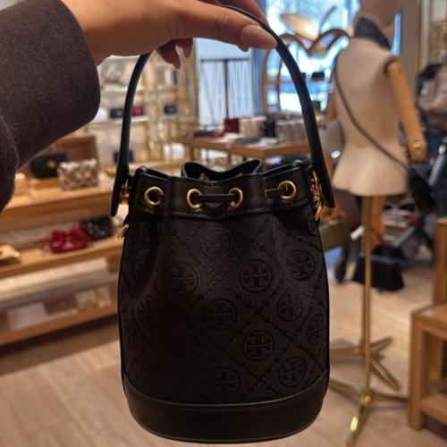 Tory burcu T monogram mini bucket