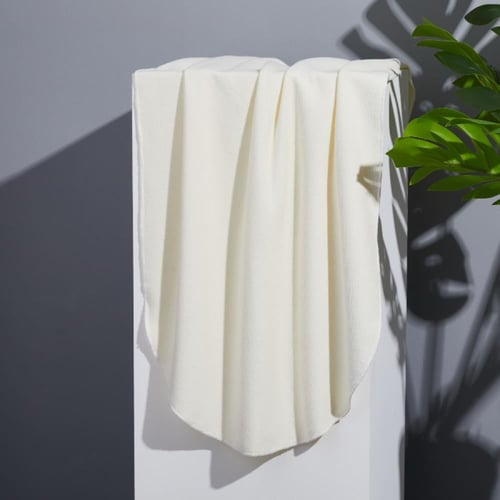 منشفة مقاس 70*140 سم - RJ