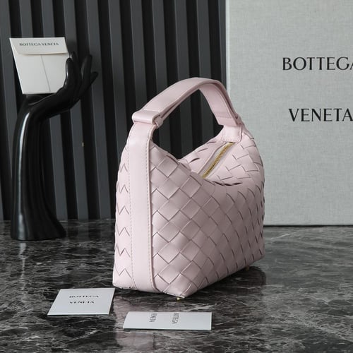 شنطة بوتيغا | Bottega