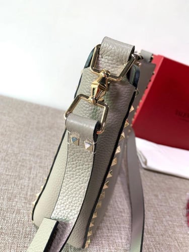 شنطة فالنتينو | Valentino