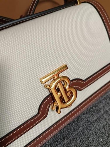 شنطة بربري | BURBERRY