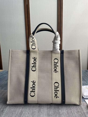 توت باق كلوي | Chloé