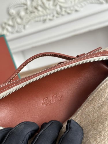 شنطة لورو بيانا | Loro Piana