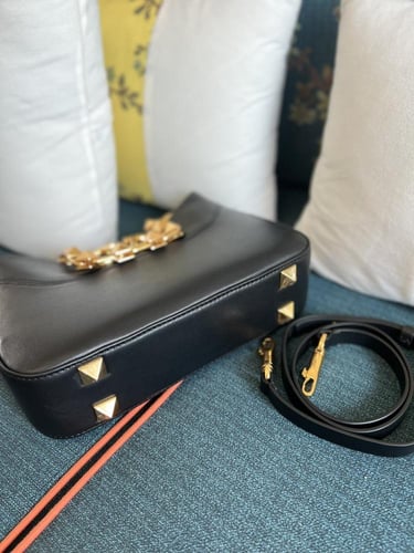 شنطة فالنتينو | Valentino