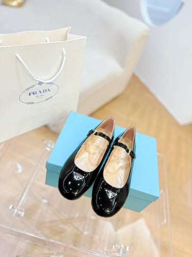 فلات باليرينا برادا | Prada