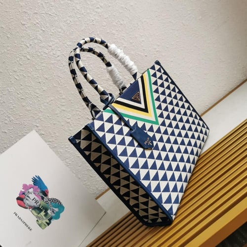 توت باق برادا | Prada
