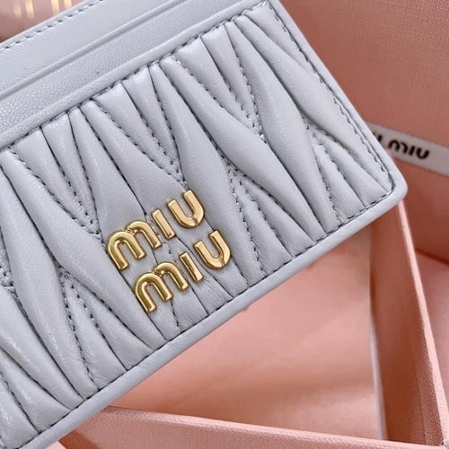 محفظة ميو ميو | Miu Miu