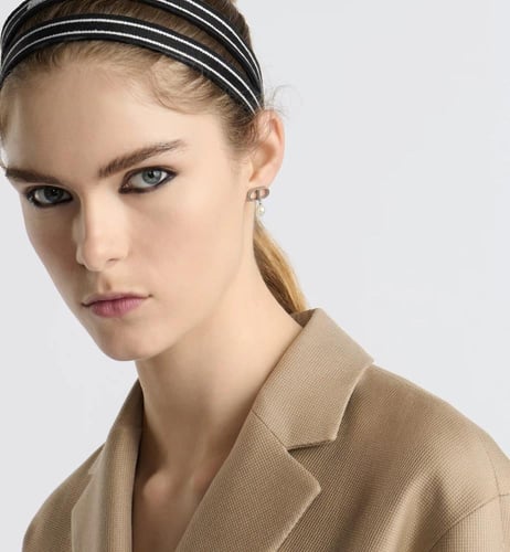 حلق ديور | Dior
