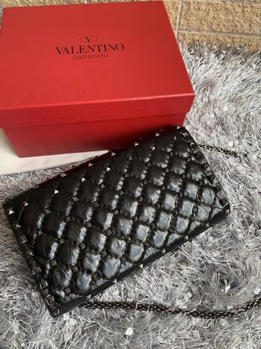 شنطة فالنتينو | Valentino