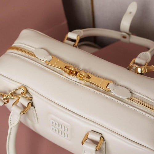 شنطة ميو ميو | Miu Miu