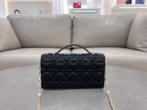 شنطة ديور | Dior