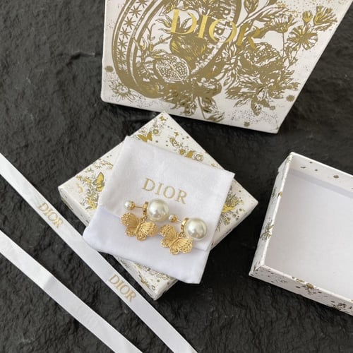 حلق ديور | Dior