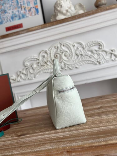 شنطة لورو بيانا | Loro Piana