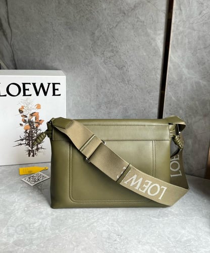 شنطة لويفي | LOEWE