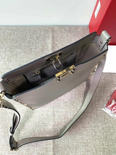 شنطة فالنتينو | Valentino