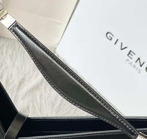 شنطة جيفنشي | Givenchy