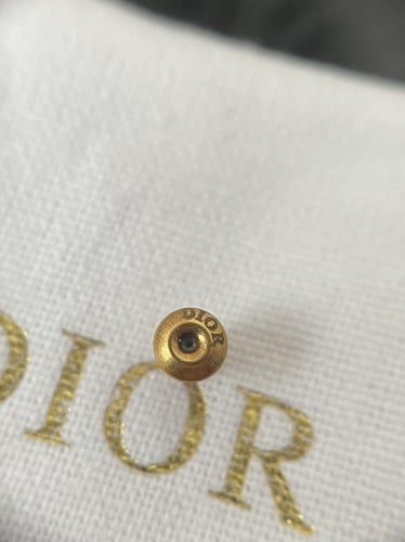 حلق ديور | Dior