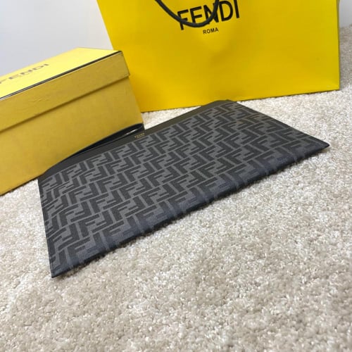 باوتش فندي | FINDI