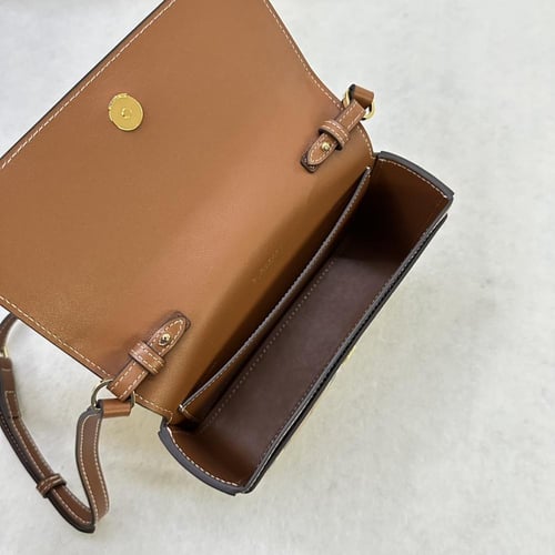 شنطة بربري | BURBERRY